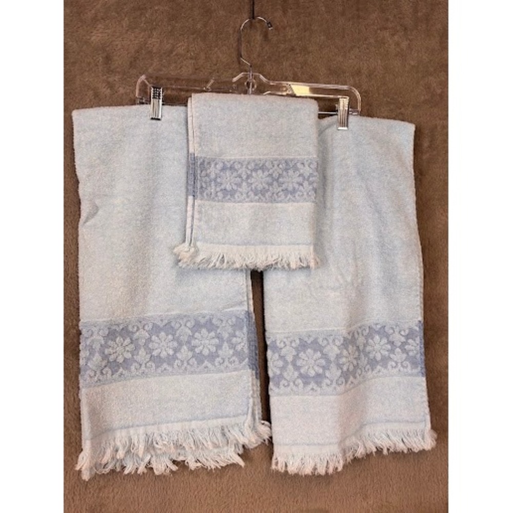 Vintage JCPenney Light Blue Floral Damask Fringed Towel Set 2 Bath 1 Hand Towel